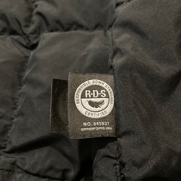 Aritzia TNA The Summit Parka Women's Small Black Winter Coat Hooded 700+ Fill - Picture 8 of 12